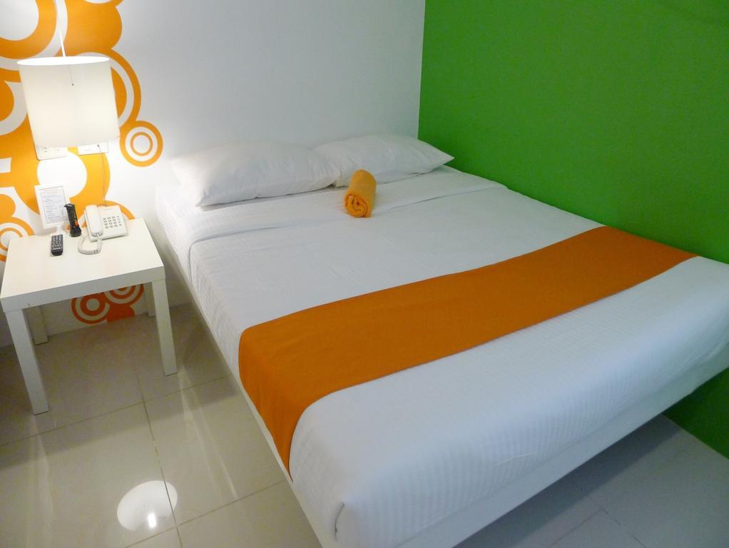Islands Stay Hotel - Puerto Princesa Zimmer foto