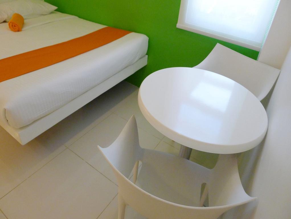 Islands Stay Hotel - Puerto Princesa Zimmer foto